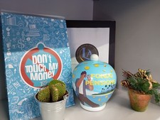 Salvadanaio Virca In Terracotta H.20 cm con scritta............."FONDO PENSIONE"