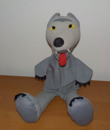 Bambola mano wolf - a,