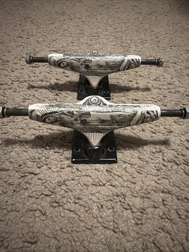 Royal skateboard trucks - 4,