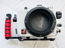 Custodia subacquea IKELITE