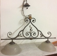 Lampadario in ferro battuto due luci sia da interno che esterno da casa campagna