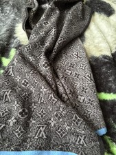 Sciarpa Louis Vuitton grigia