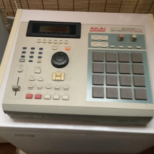 Campionatore akai mpc2000xl - akai,
