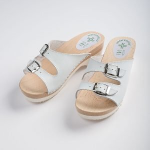 330 zoccolo bianco fibbiette - 330,