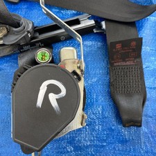 Seat belt front right