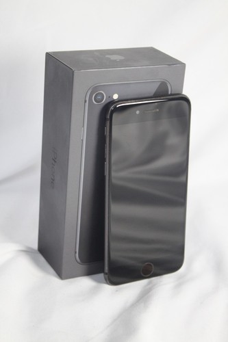 Apple iphone 64gb - 8, space