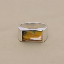 Anello con pietre preziose