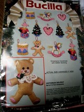 Kit ornamento albero artigianale applique feltro Bucilla Natale, VACANZA VITTORIANA, #82935