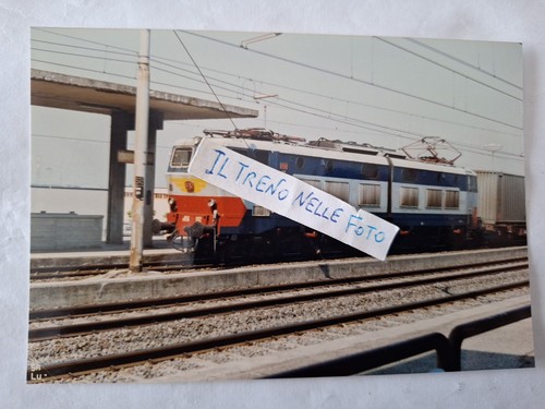 Fotografia stazione - stazione, di