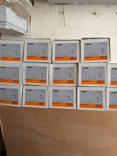 Stock materiale elettrico - stock,