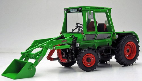 Modellino trattore diecast