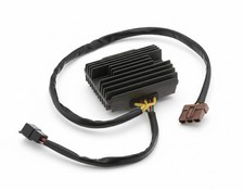 REGOLATORE DI TENSIONE PER