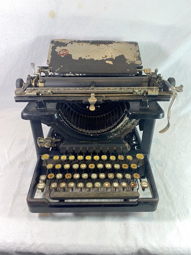Macchina scrivere 1920 - da,
