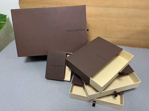 Louis vuitton confezione - louis,