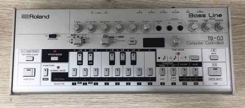 Roland 03 - roland, tb-03