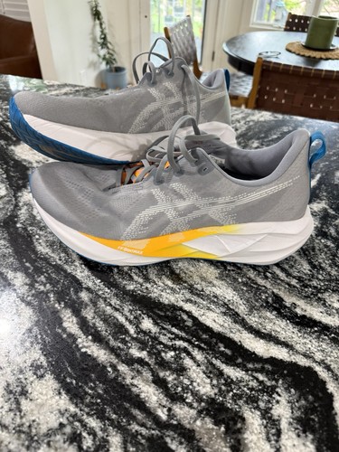 Scarpe corsa strada - su,