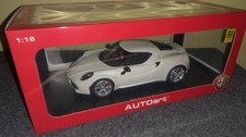 Autoart 1/18 Alfa Romeo 4C Coupe pearl white 2013