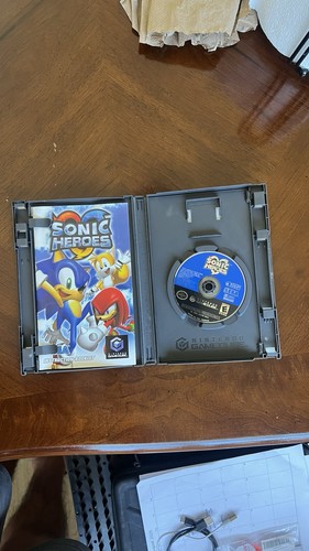 Sonic heroes nintendo gamecube - sonic,