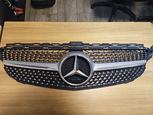 Griglia anteriore mercedes - griglia,
