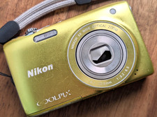 N MINT NIKON COOLPIX S3100