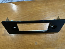 Staffa e fascia autoradio