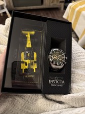Replica auto da corsa Invicta