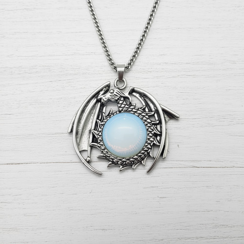 Collana con ciondolo drago