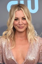 Kaley Cuoco celebrità sexy