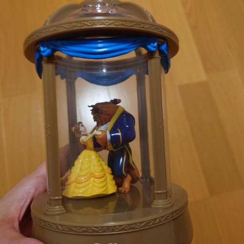 Figura carillon forma di - figura,
