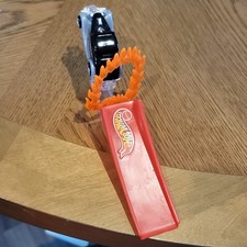 Hot wheels diecast - hot, 1:64