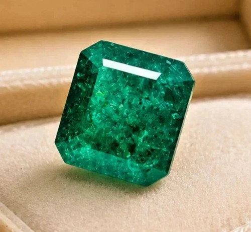 Pietra preziosa sciolta - pietra,