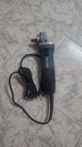 Makita ga5030 720w 125mm - 720w,