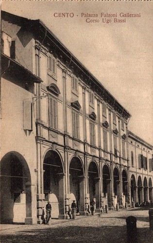 Ferrara cento palazzo falzoni - cento,
