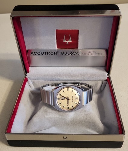 Vintage 1968 bulova accutron - vintage,