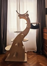 Tiragraffi e strutture per gatti