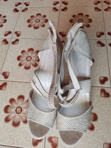 Scarpe con zeppa - con, beige