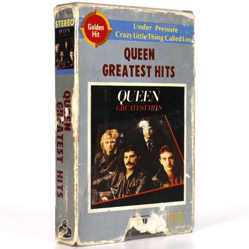 Queen greatest hits album - greatest,