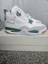Air Jordan 4 verde pino SB