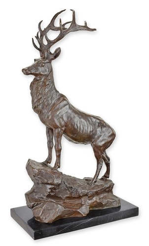 Una scultura bronzo - una,
