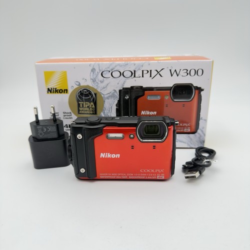 Nikon coolpix w300 - coolpix, or