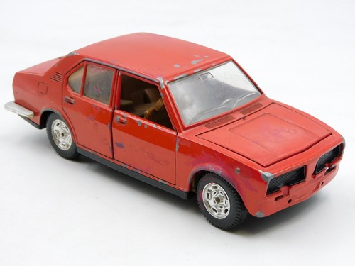 Mebetoys alfa romeo alfetta - romeo,