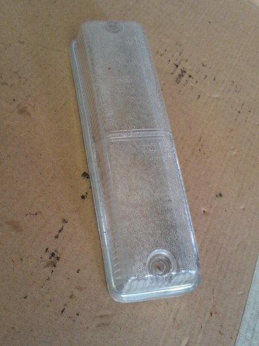 Plastica fanalino anteriore