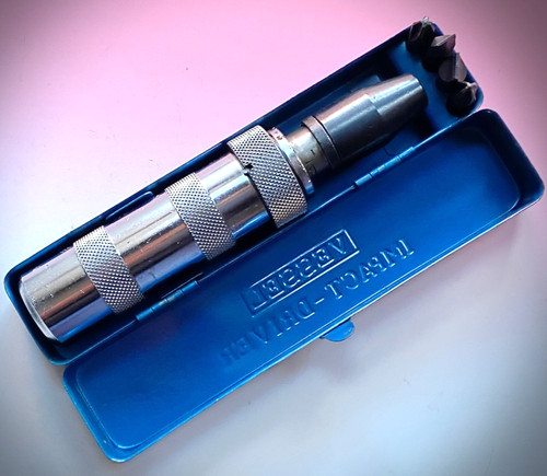 Avvitatore cacciavite a - ,