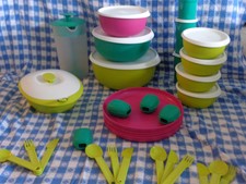 Tupperware 21 Pc Essentials