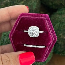 1.75 CTW Round Cut VVS1