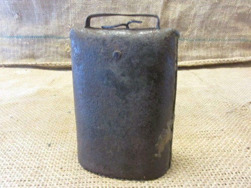 Campana pecora mucca metallo