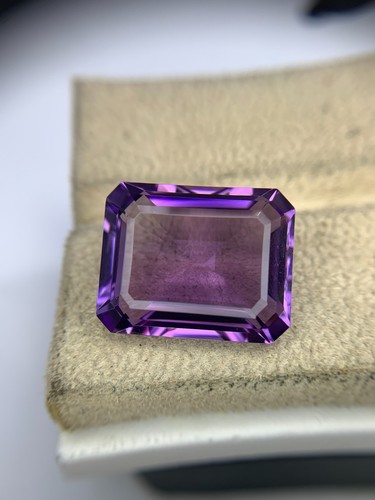 Pietra preziosa sfusa taglio