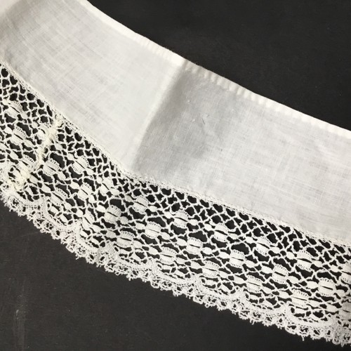 Metraggio antico con pizzo - metraggio,