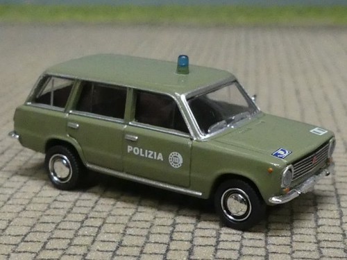 Brekina fiat 124 - 1/87,