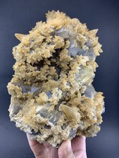 Rara fluorite cubica naturale
